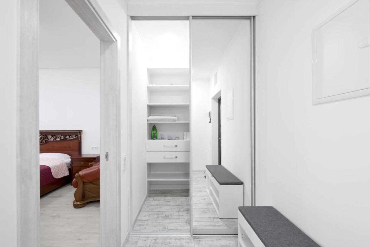 Квартира Для Вас! Вул. Голинського, 8! Apartment Lviv Luaran gambar