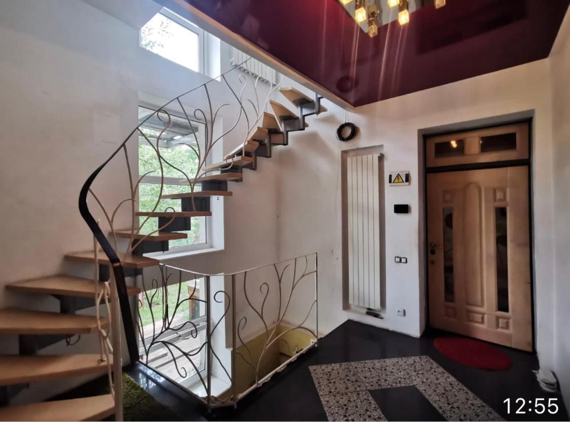 Квартира Для Вас! Вул. Голинського, 8! Apartment Lviv Luaran gambar